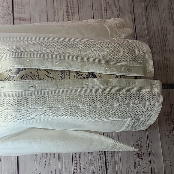 Jolie New York button front cardigan - Picture 3 of 9